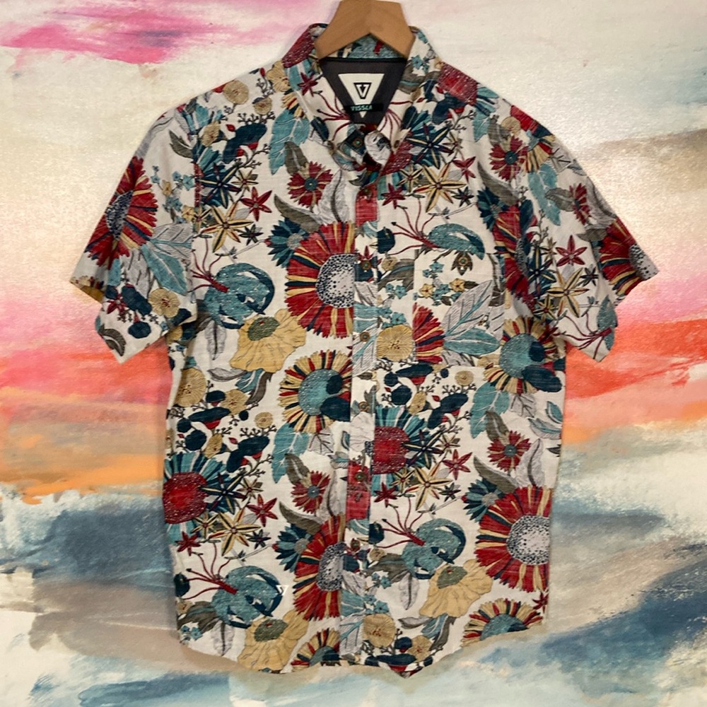 🔥NWOT🔥VISSLA 100% Cotton Oversized Button Down Collar Short Sleeve Shirt.